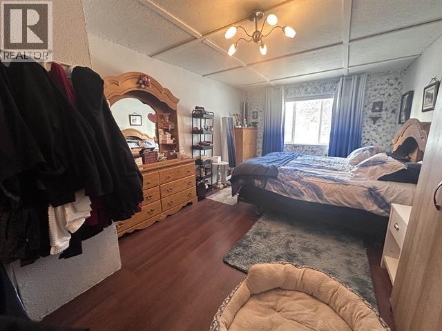 5228 42 STREET - 16