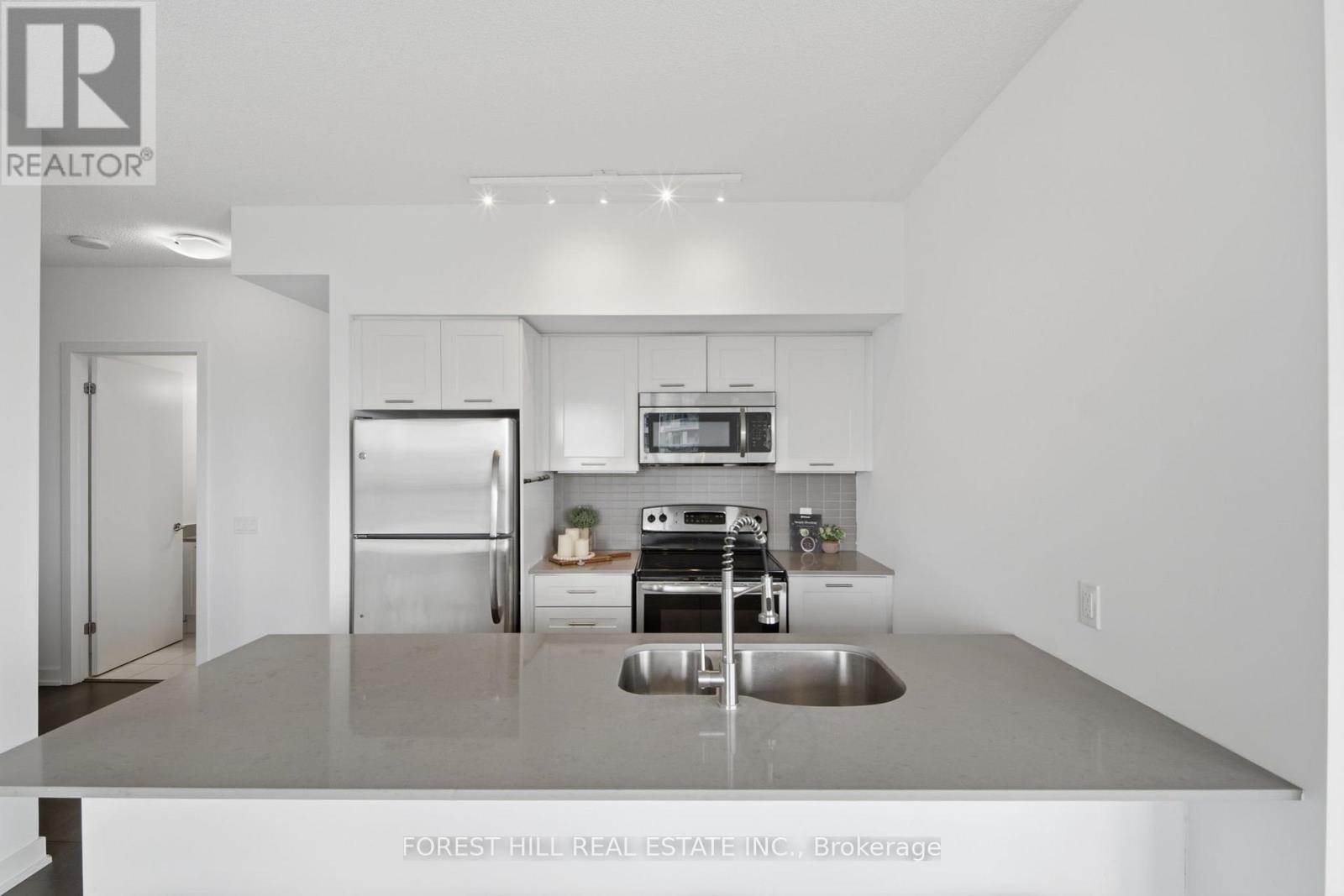 #1603 2212 LAKE SHORE BOULEVARD W - 33