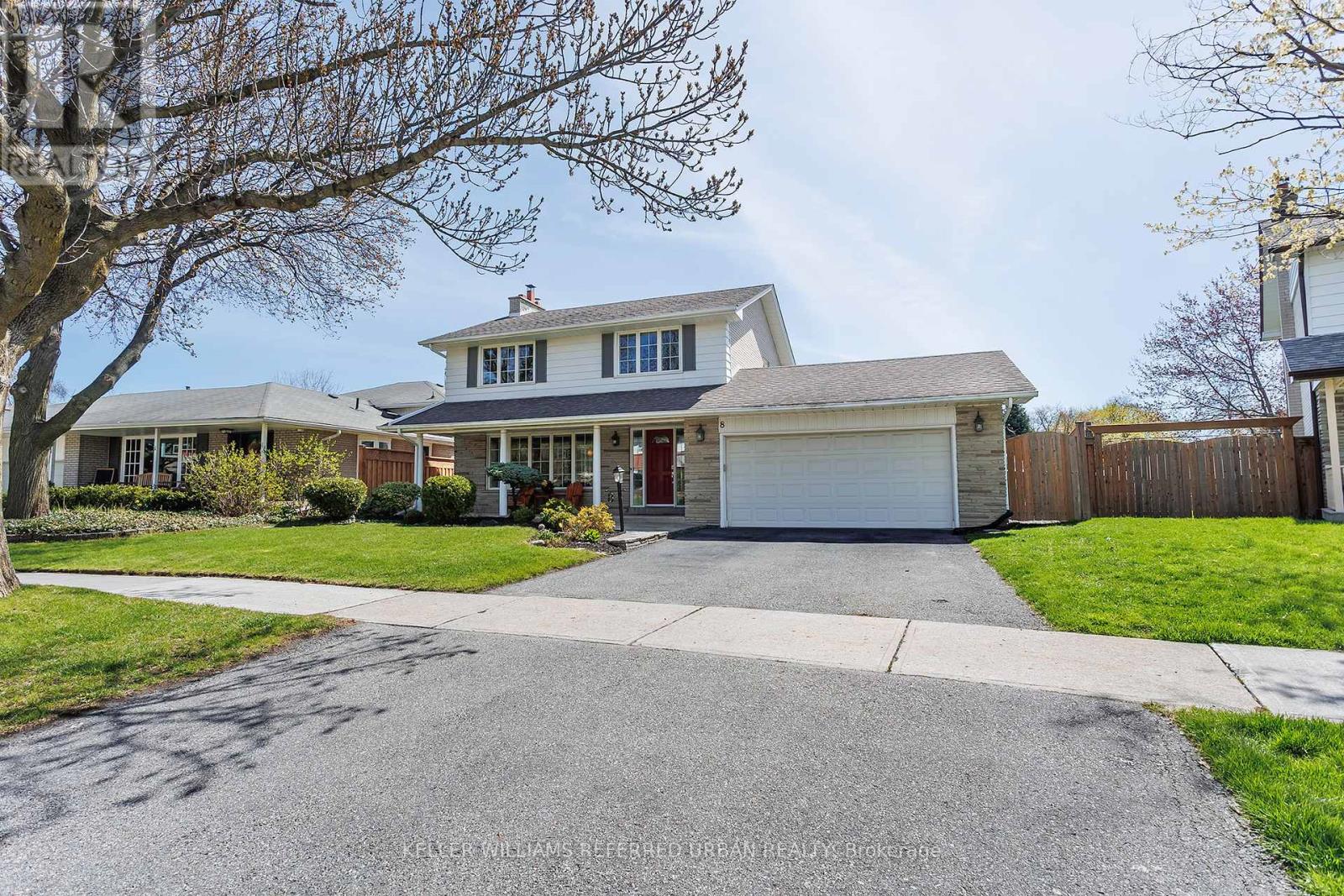 8 MARKWOOD CRESCENT - 43