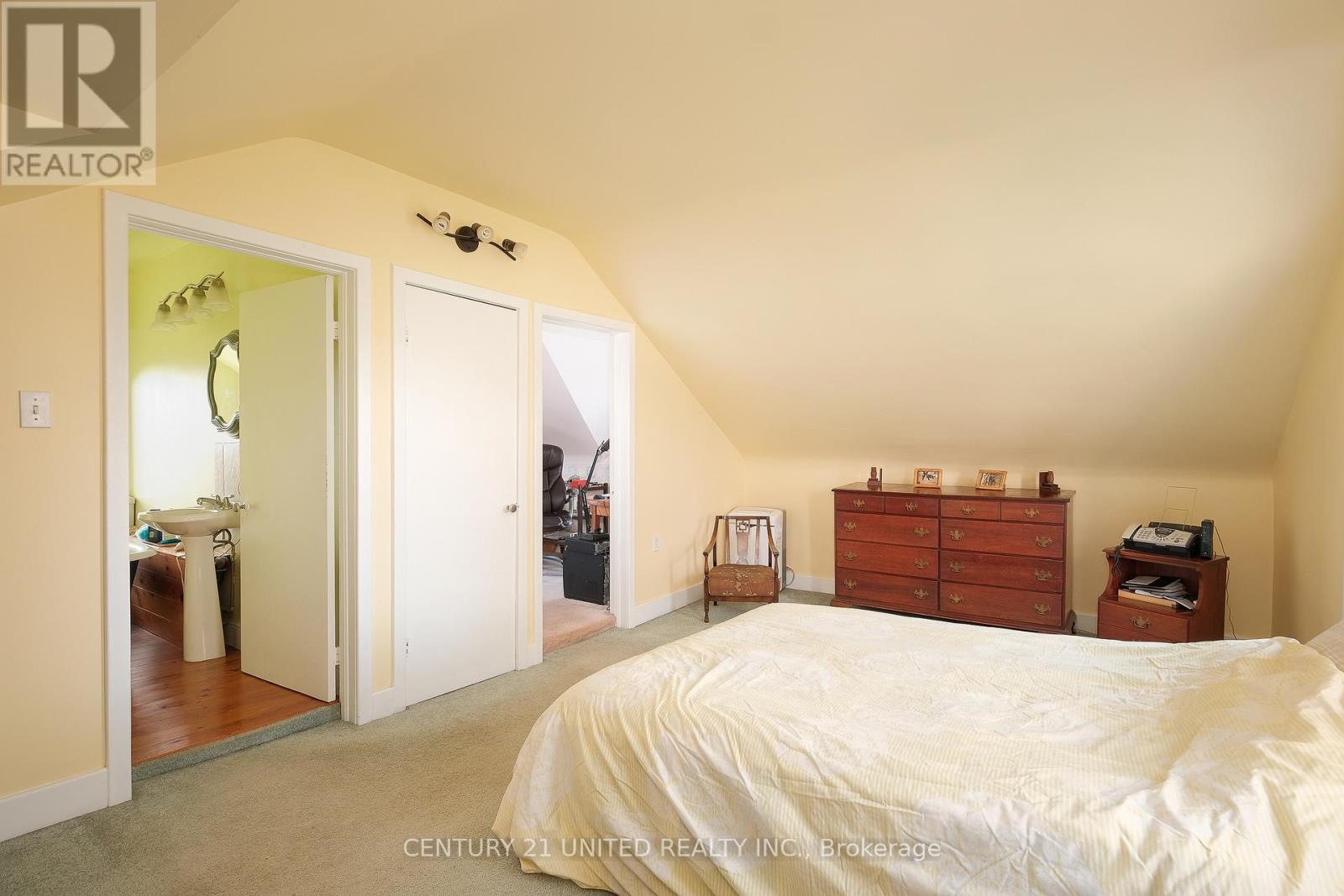 1578 HERITAGE LINE - 22