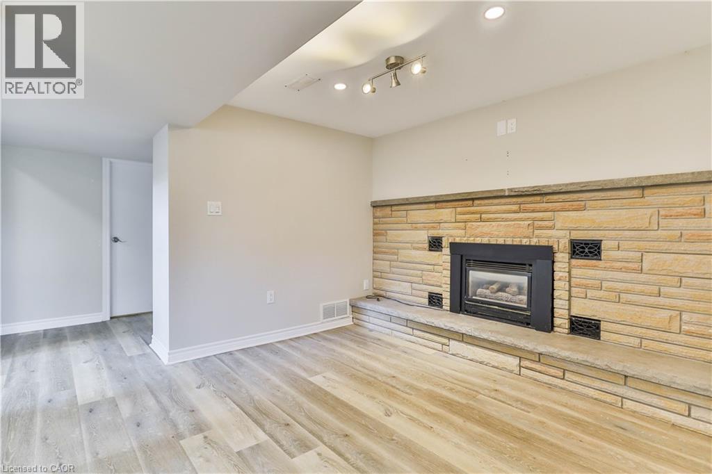 38 DUNKIRK Drive Unit# B, Hamilton, Ontario, L8K4X1 — Photo 24