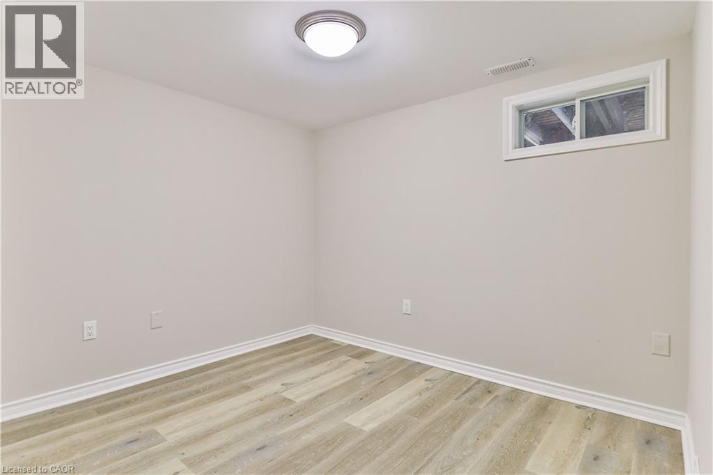 38 DUNKIRK Drive Unit# B, Hamilton, Ontario, L8K4X1 — Photo 6