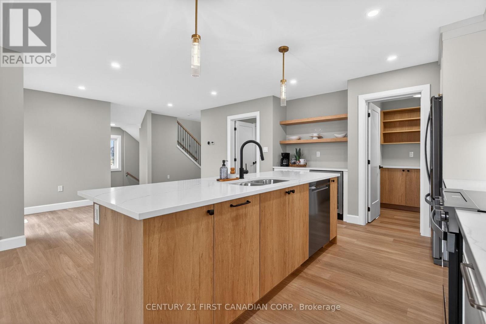 107 SHELDABREN STREET - 10