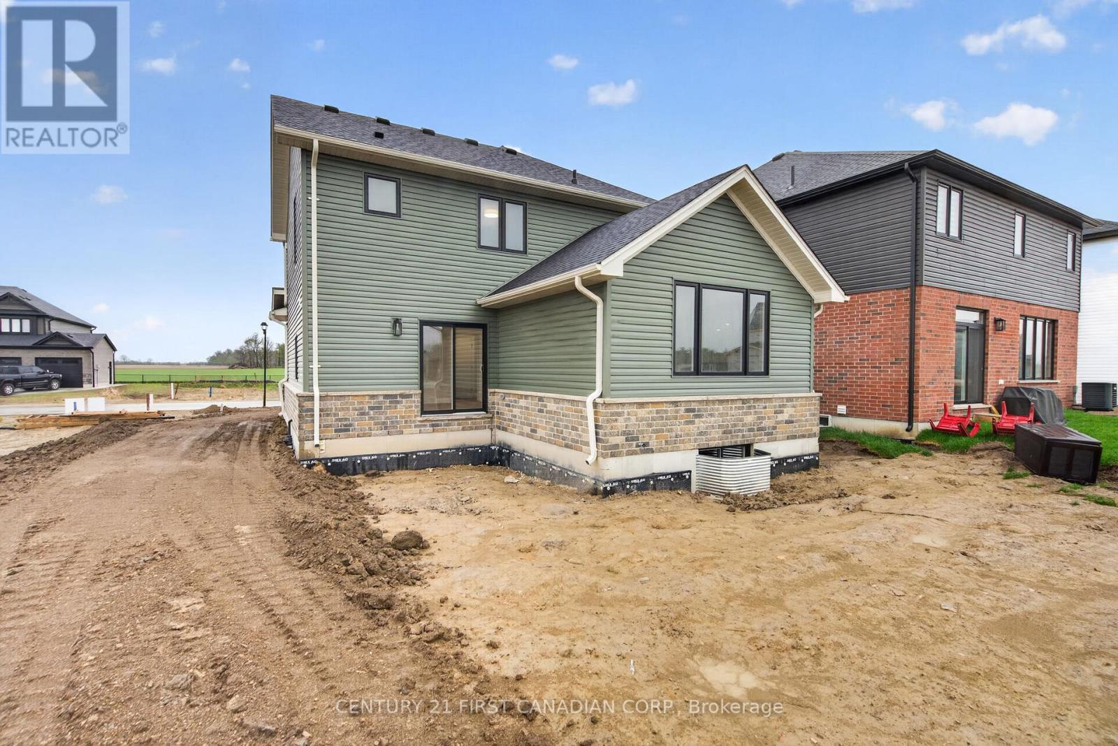 107 SHELDABREN STREET - 3