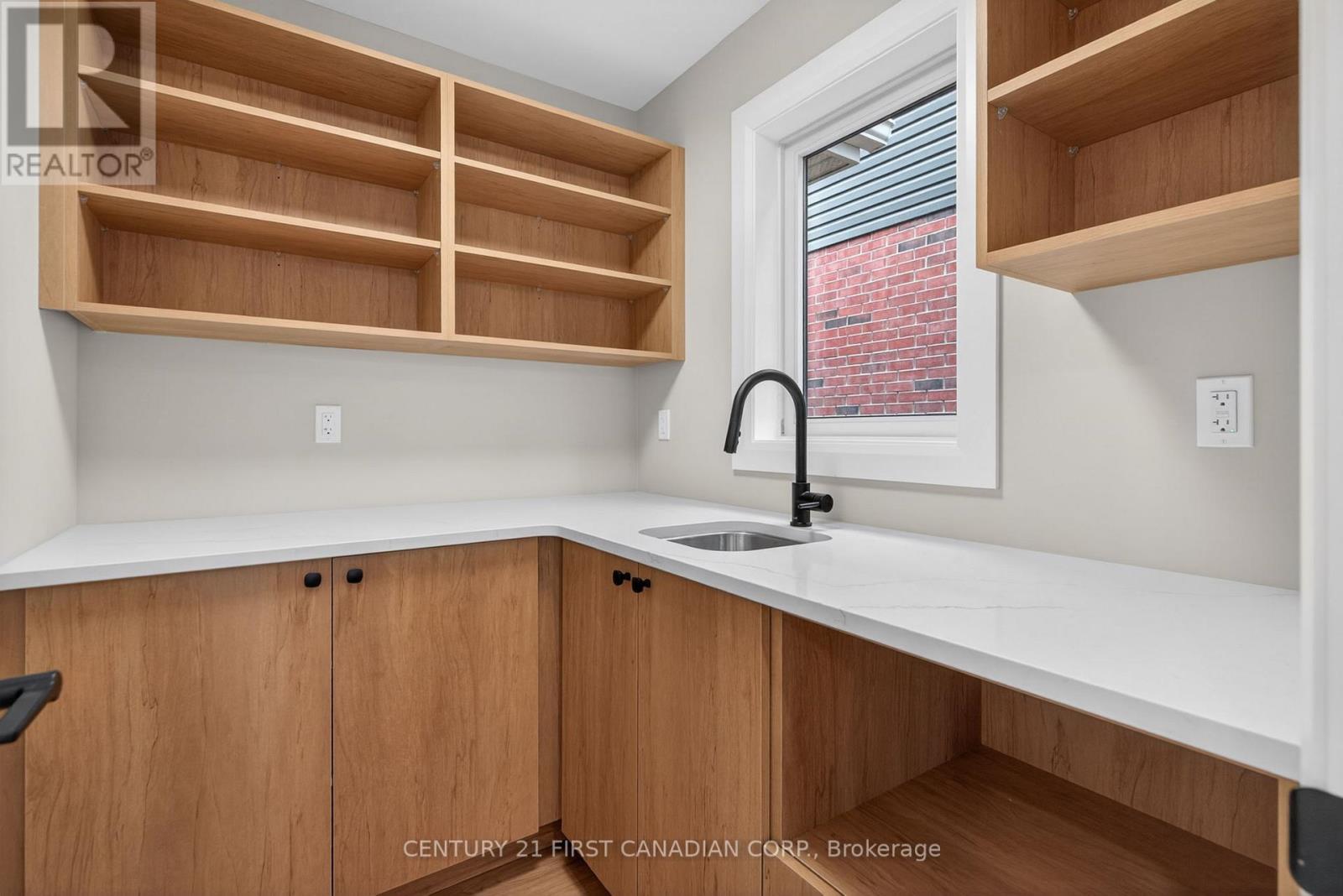 107 SHELDABREN STREET - 9