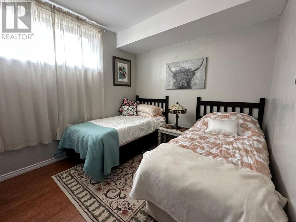 19 White Boulevard - 41