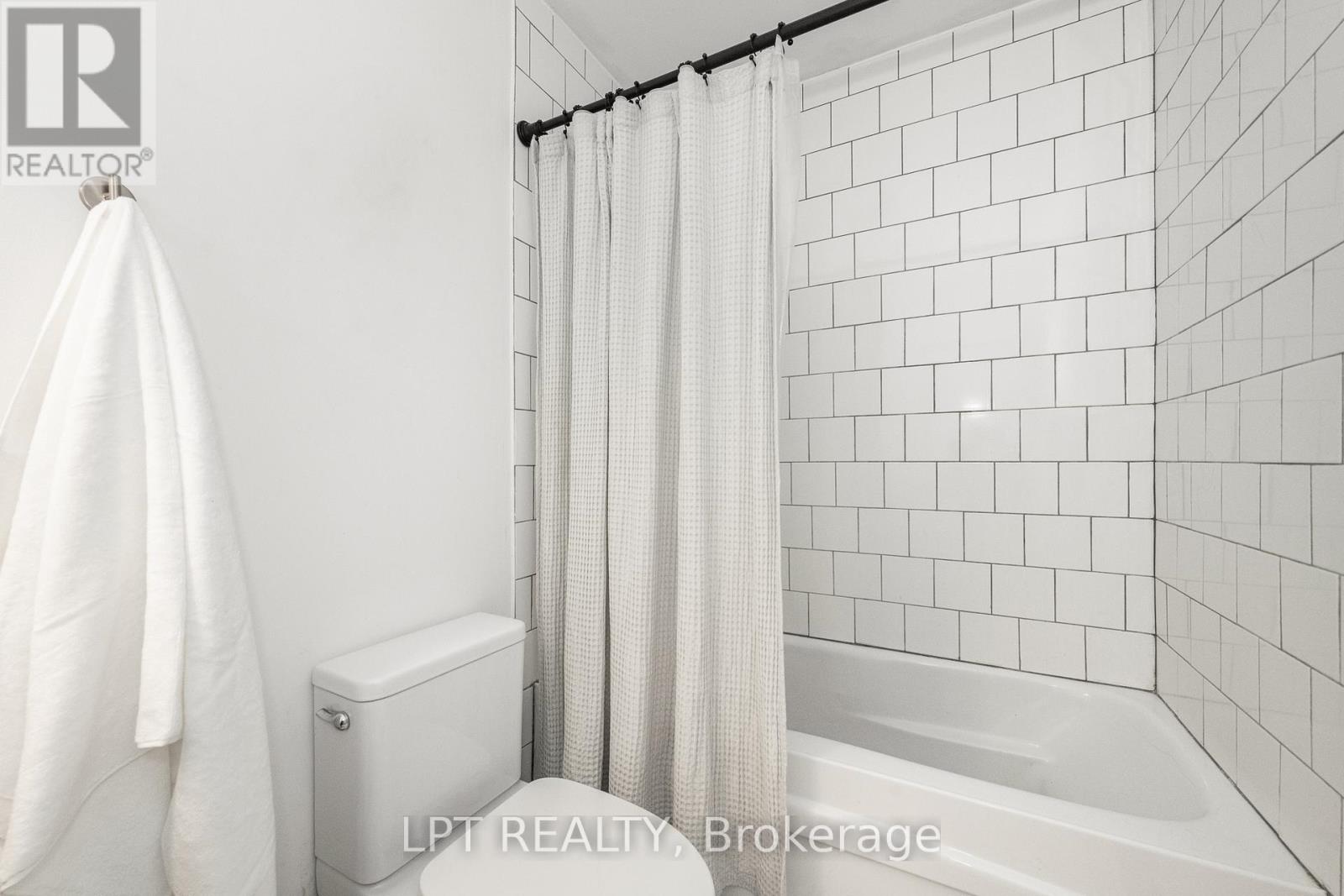 #7J 2080 OGILVIE ROAD - 28