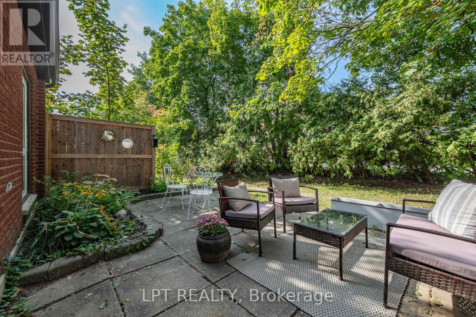 #7J 2080 OGILVIE ROAD - 4