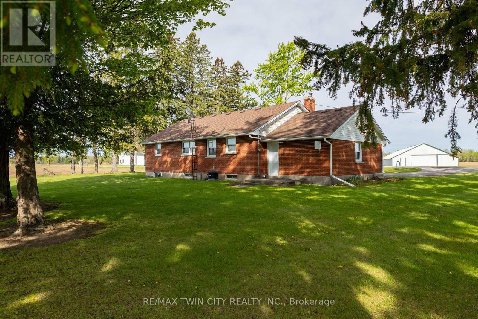 522 ELLIS AVENUE - 6