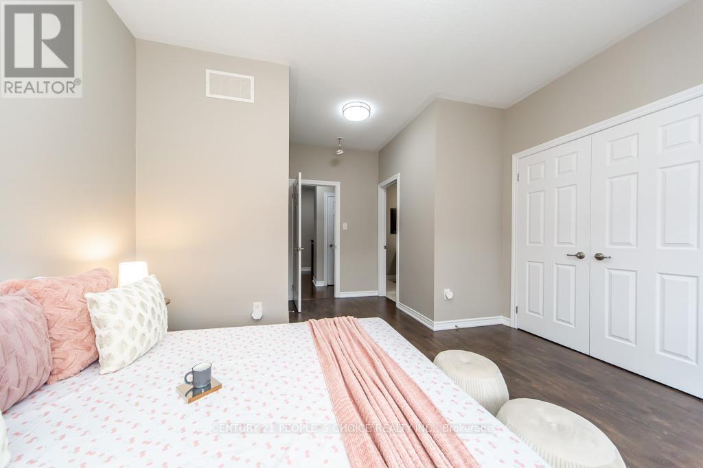 374 BEGONIA GARDENS - 29
