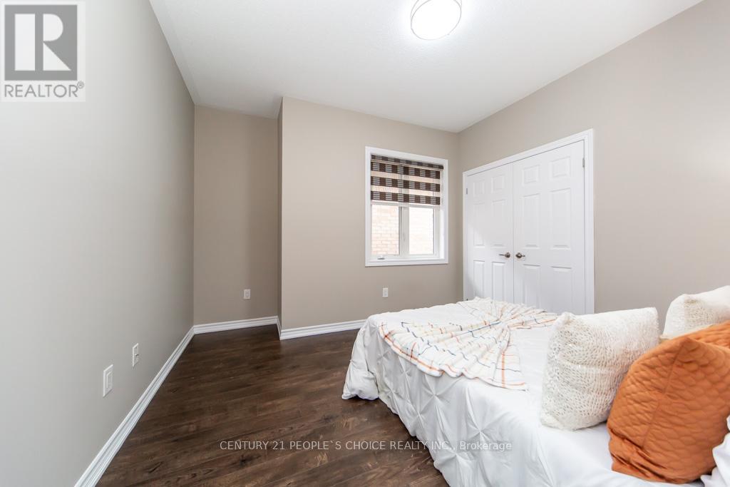 374 BEGONIA GARDENS - 35