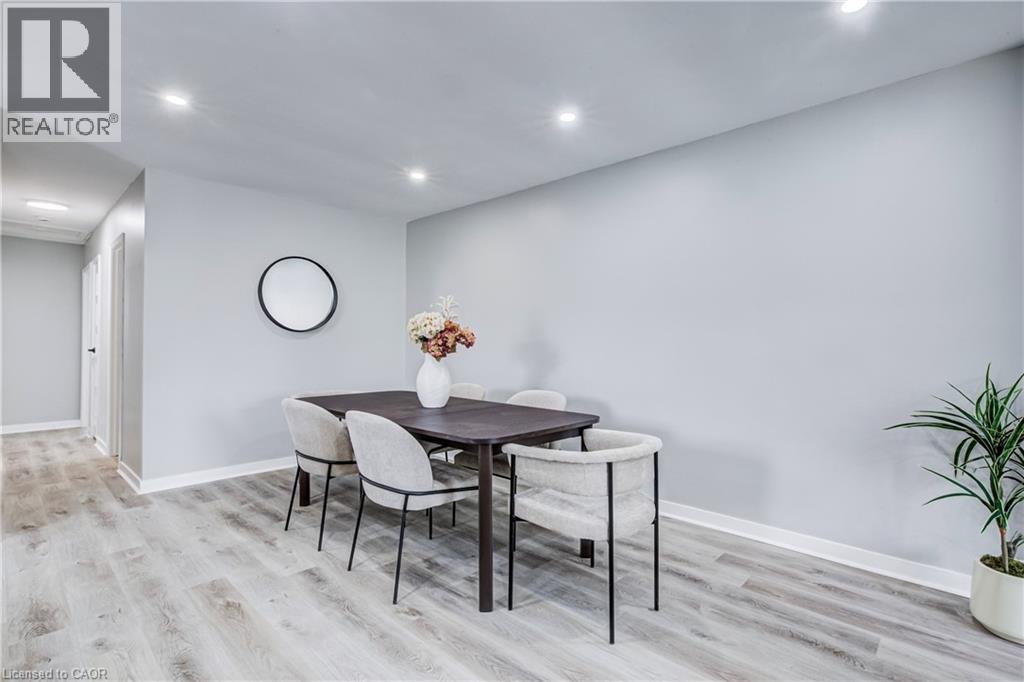 2367 MIDDLESMOOR Crescent - 11