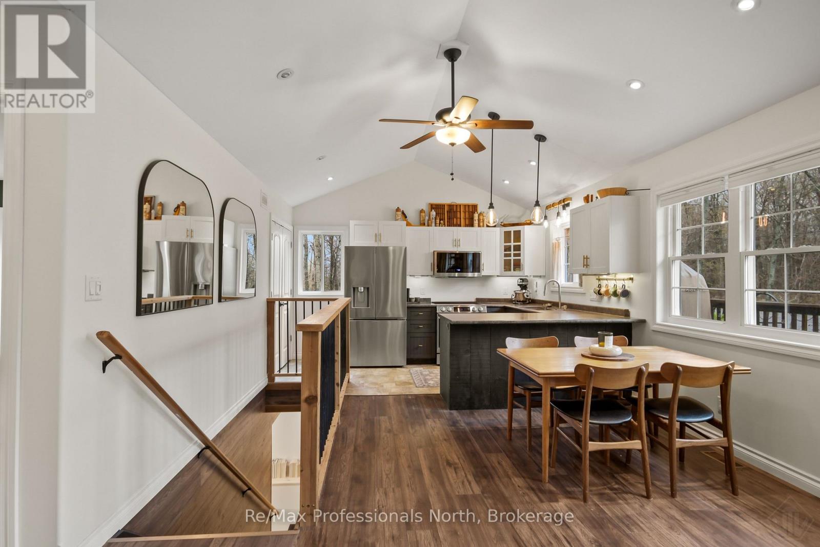 69 YONGE STREET S - 8