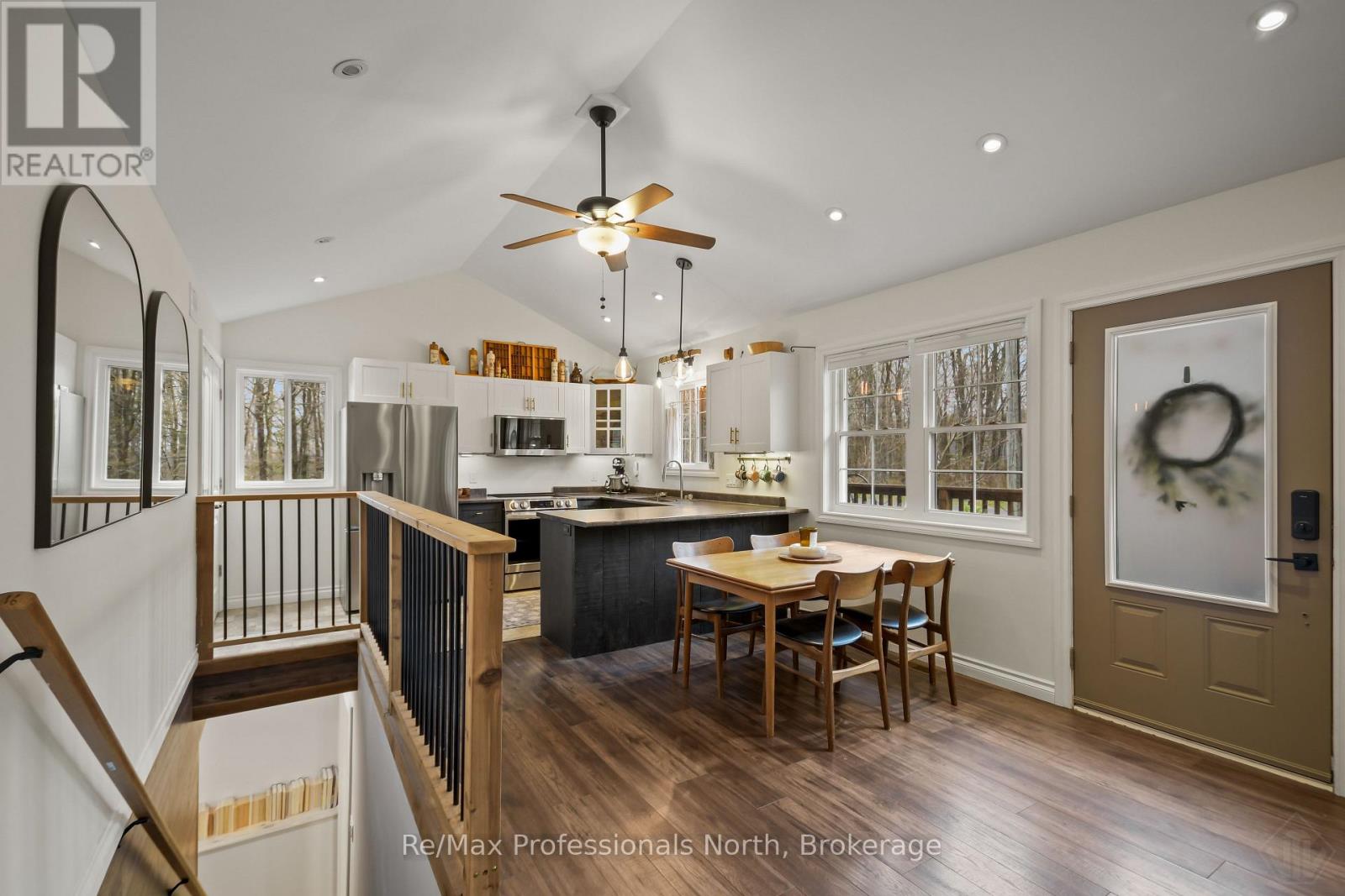 69 YONGE STREET S - 9