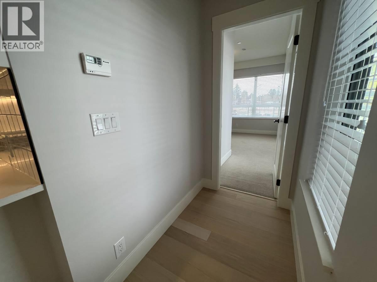 212 22226 BROWN AVE, Maple Ridge