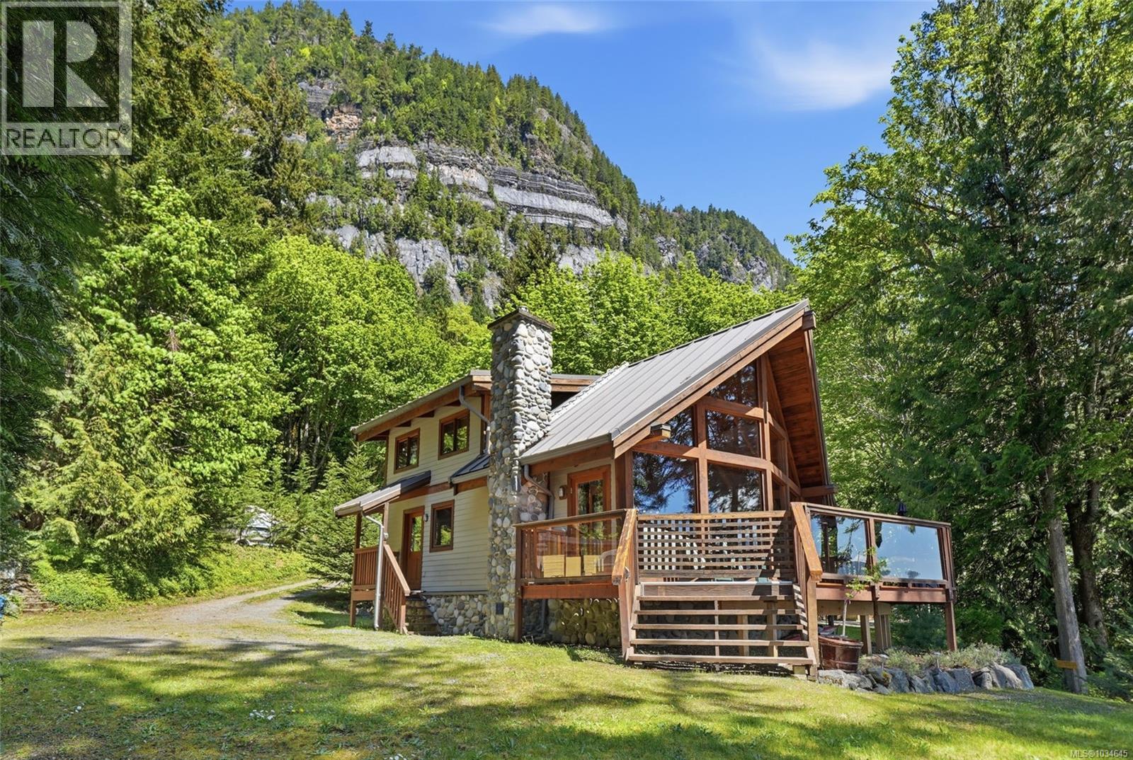 3864 Horne Lake Caves Rd - 12