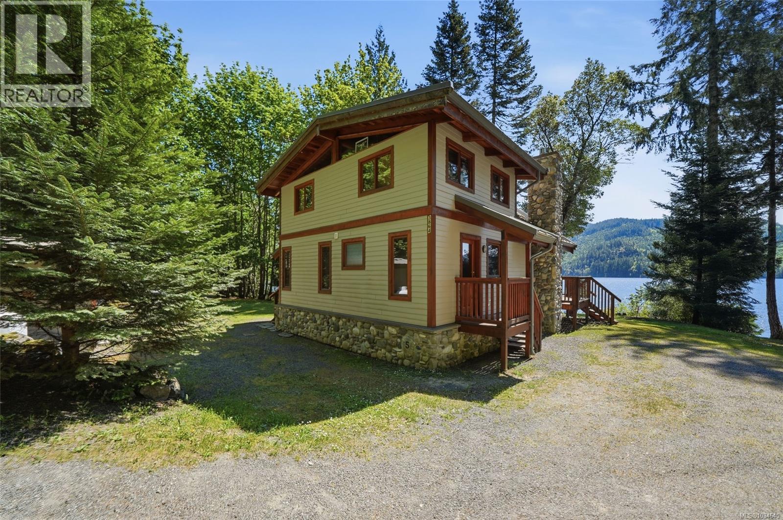 3864 Horne Lake Caves Rd - 13