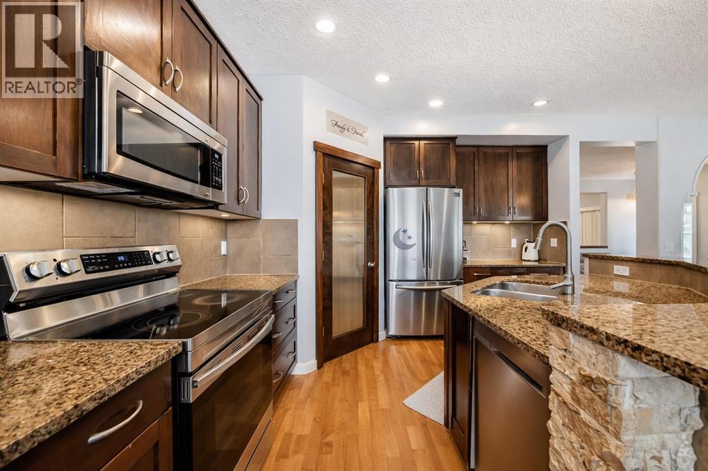 104 Panamount Terrace NW - 6