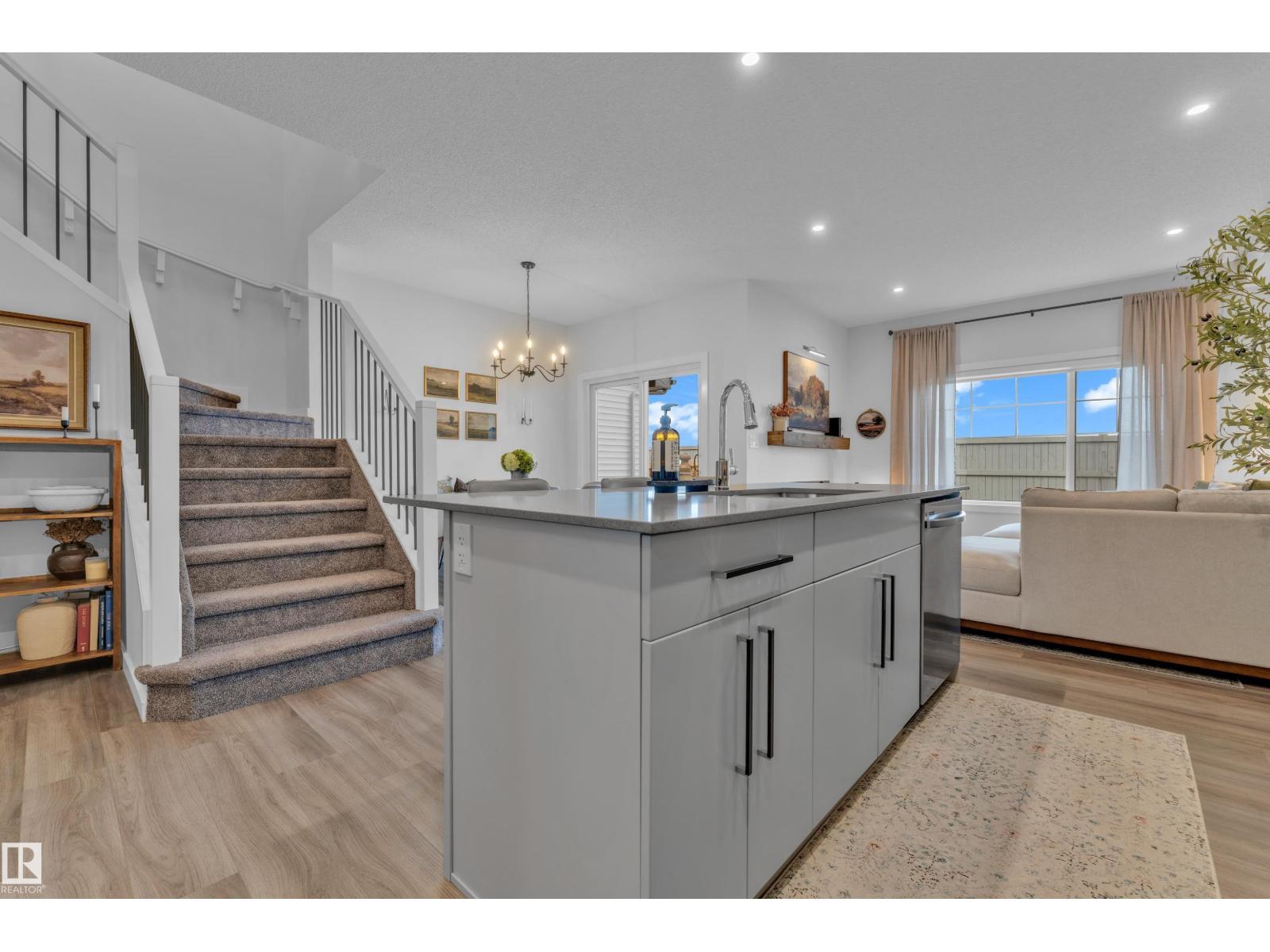 17319 2 ST NW NE - 13