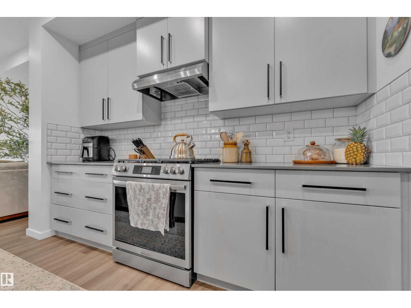 17319 2 ST NW NE - 14