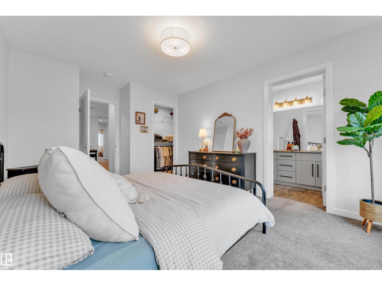 17319 2 ST NW NE - 25