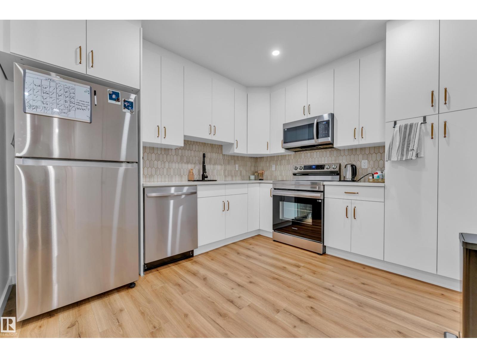 17319 2 ST NW NE - 32