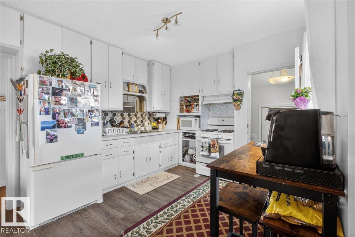 11813 39 ST NW - 16