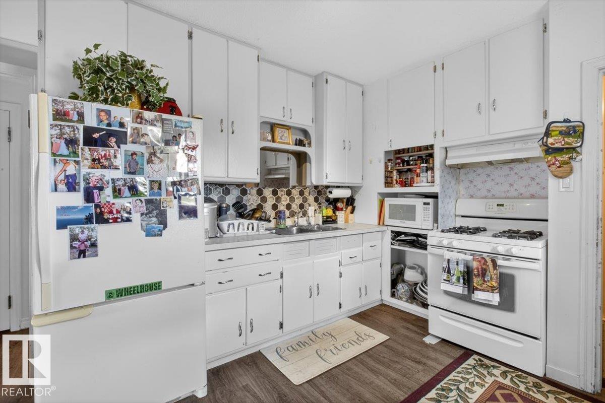 11813 39 ST NW - 17
