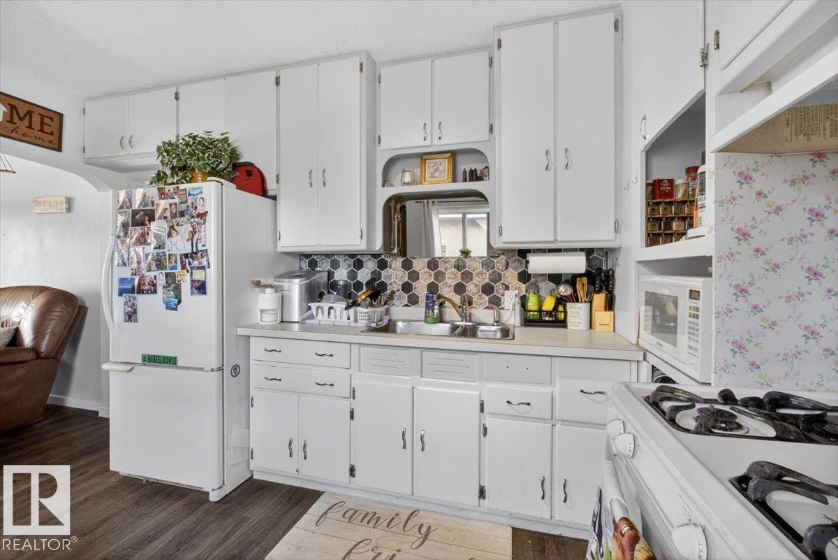 11813 39 ST NW - 19