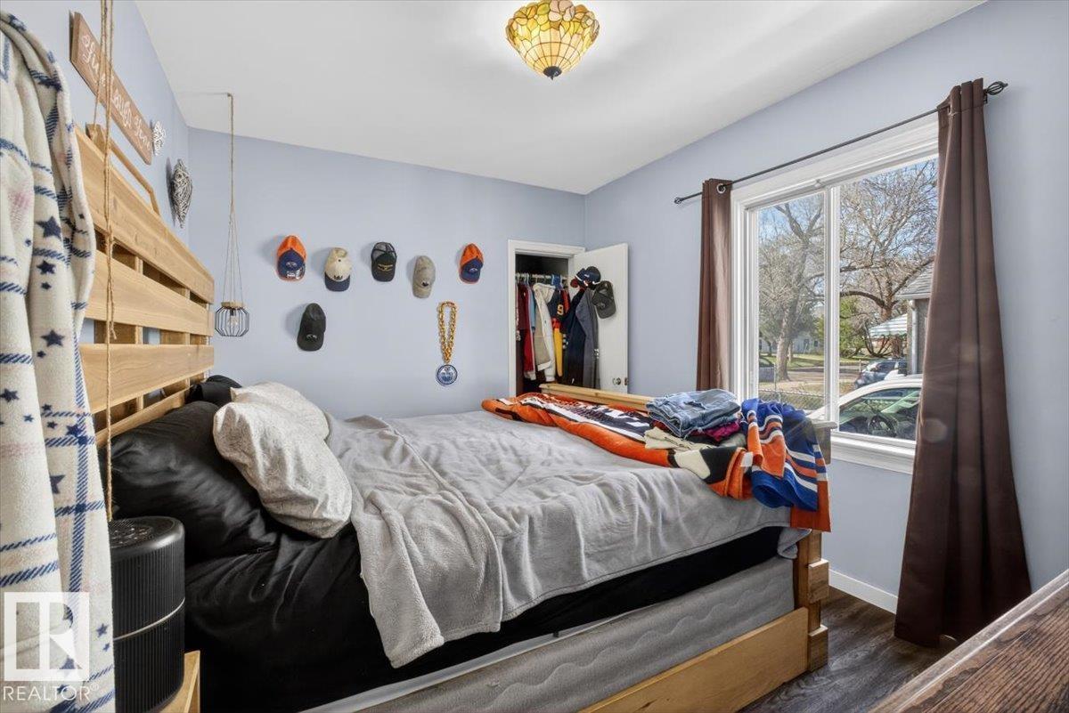 11813 39 ST NW - 23