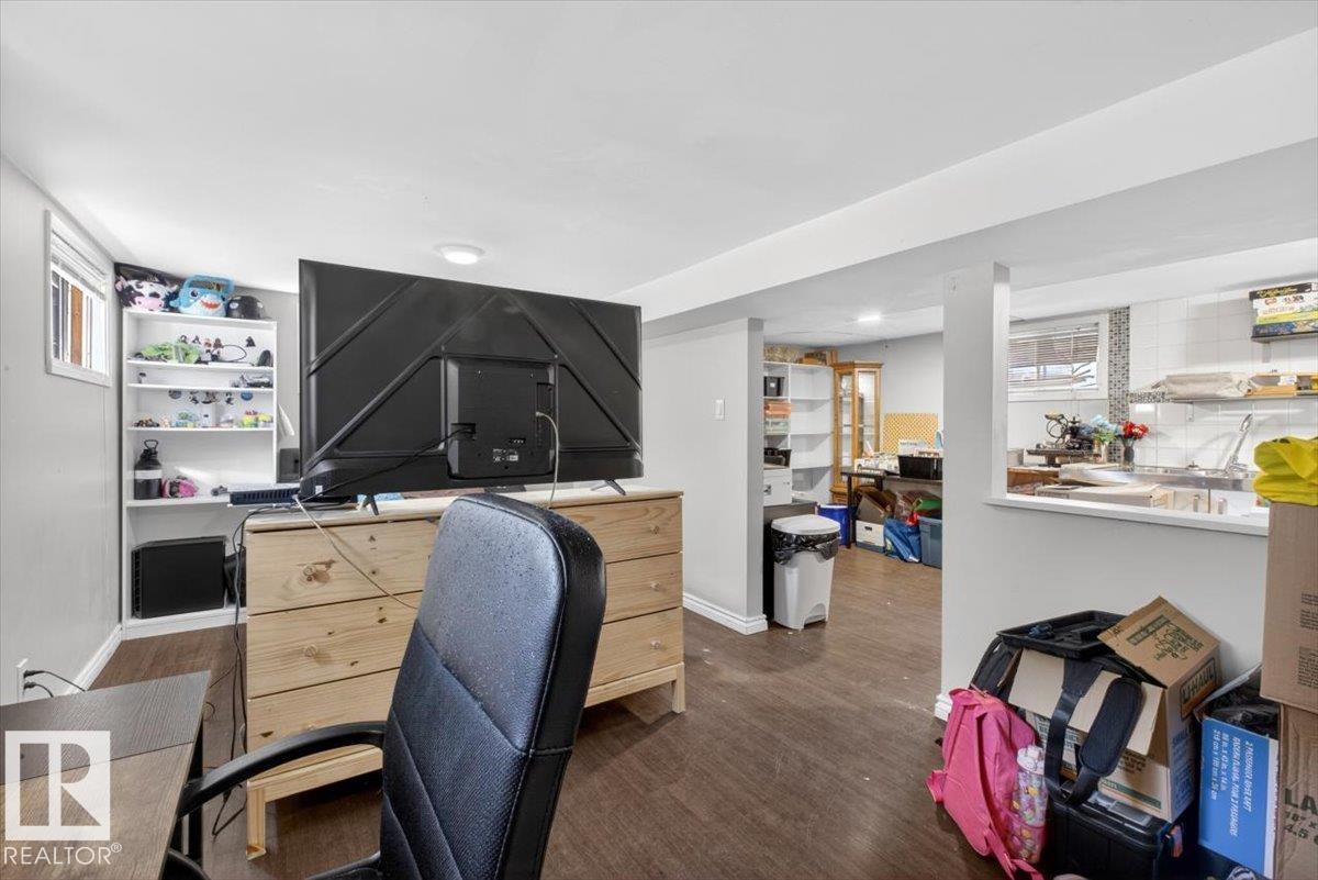 11813 39 ST NW - 33