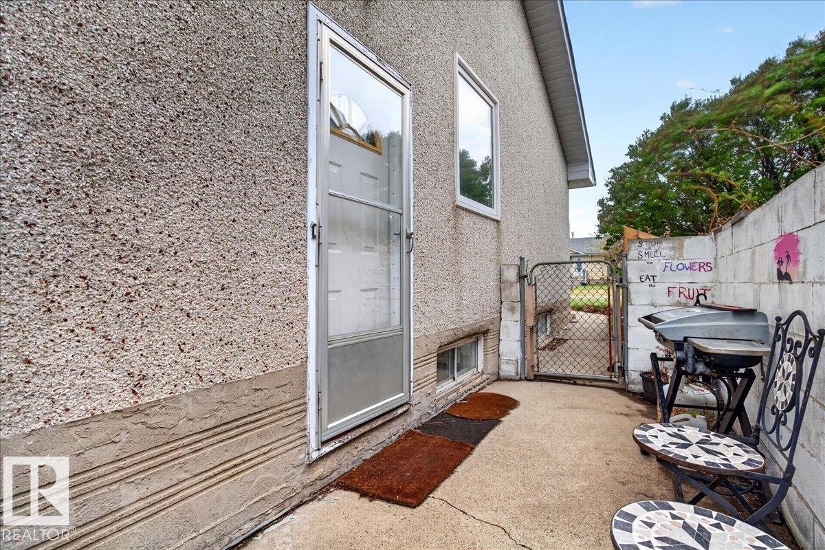 4212 105 AV NW, Edmonton