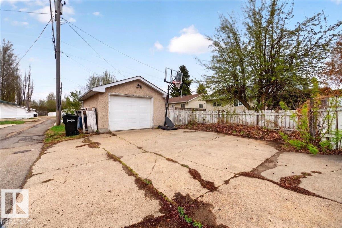 4212 105 AV NW, Edmonton