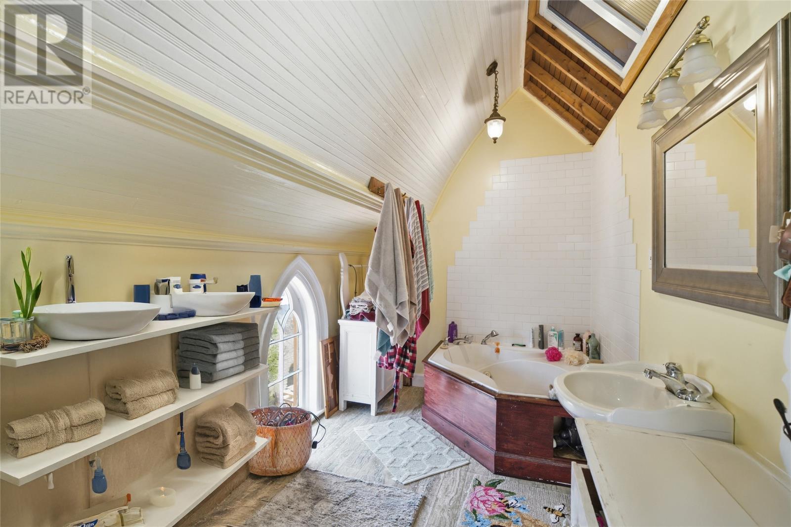 2 Anglican Church Road - 9