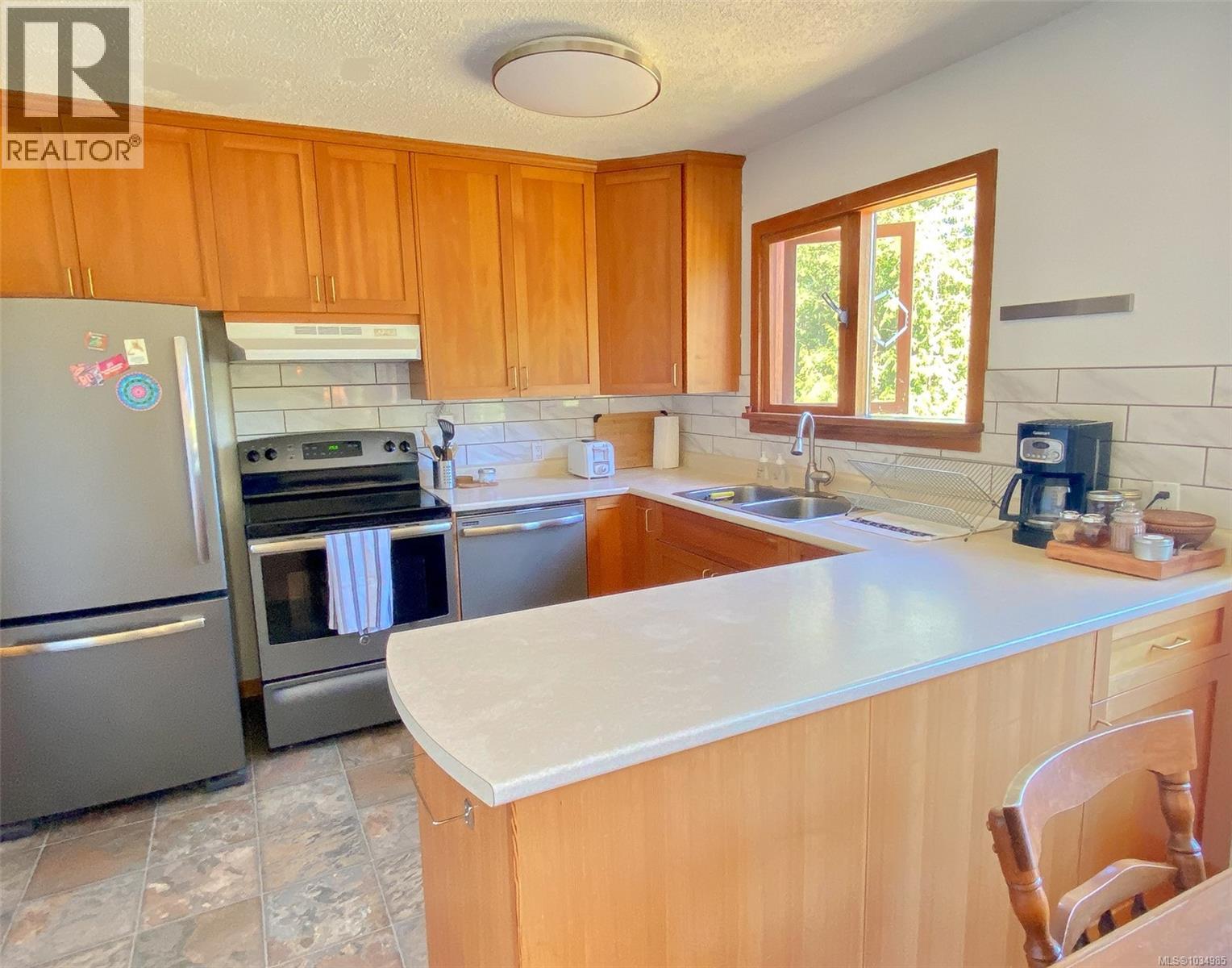 841 Burrill Rd - 29