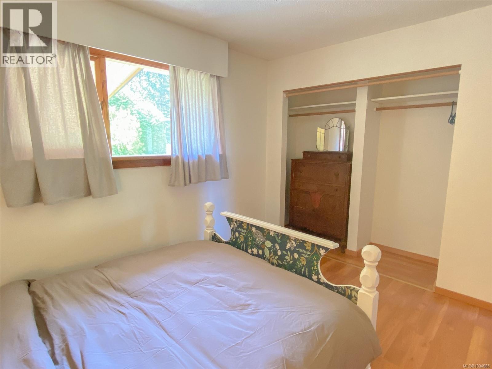 841 Burrill Rd - 38