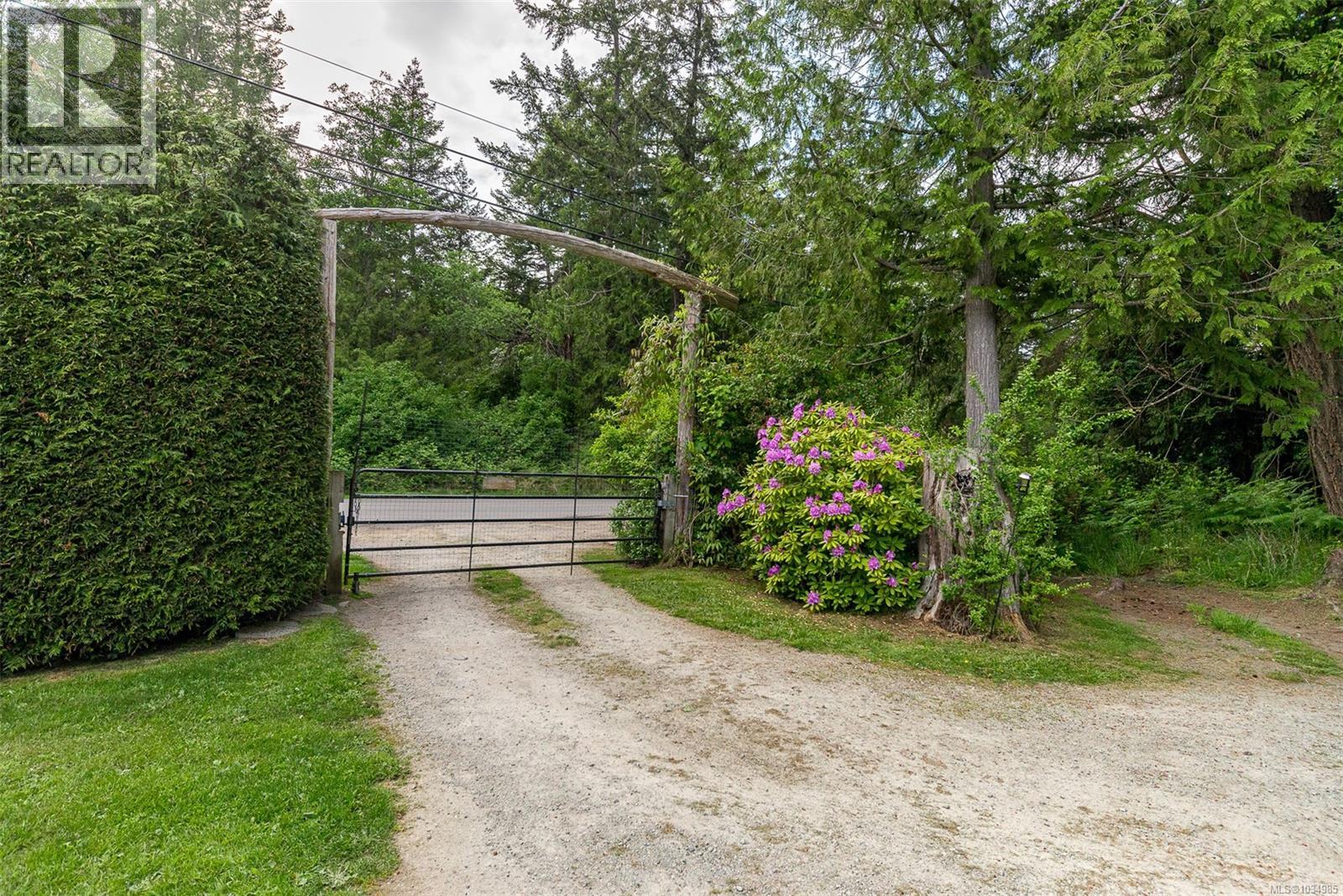 841 Burrill Rd - 45