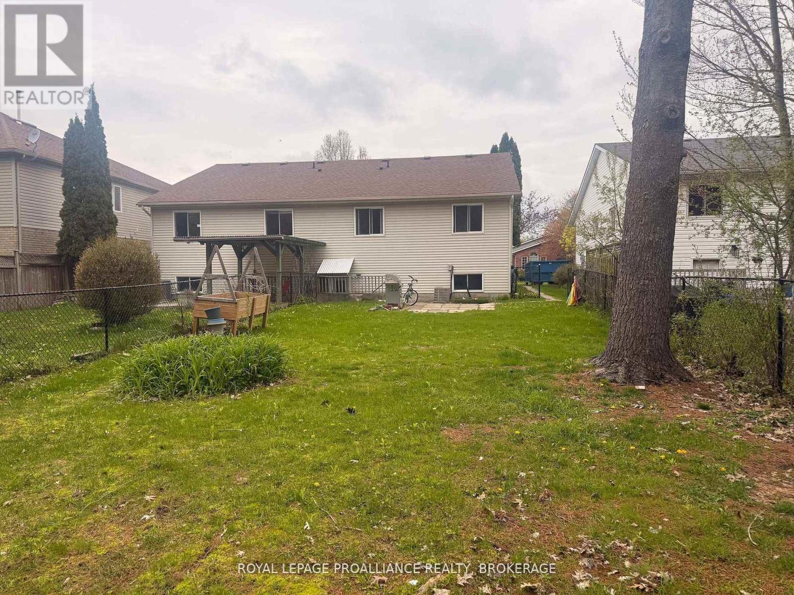 614 BARNSLEY CRESCENT - 20