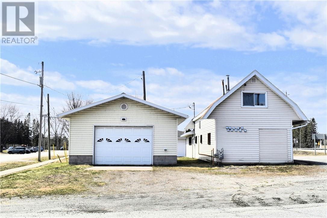 10494 & 10496 Highway 17 - 5