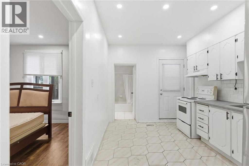 31 SPADINA Avenue Unit# MAIN, Hamilton, Ontario, L8M2W8 — Photo 9