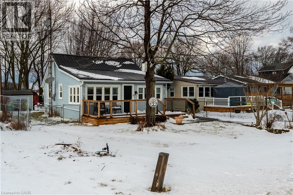 1323 LAKESHORE Road - 13