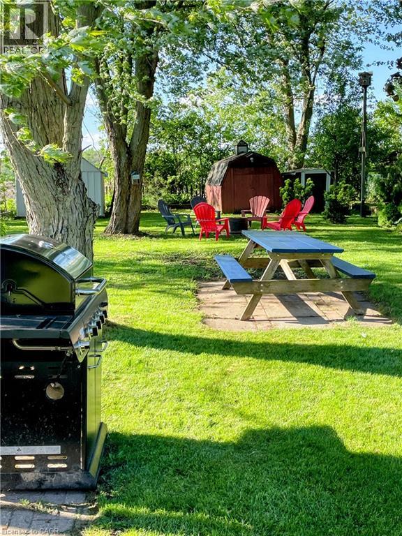 1323 LAKESHORE Road - 7