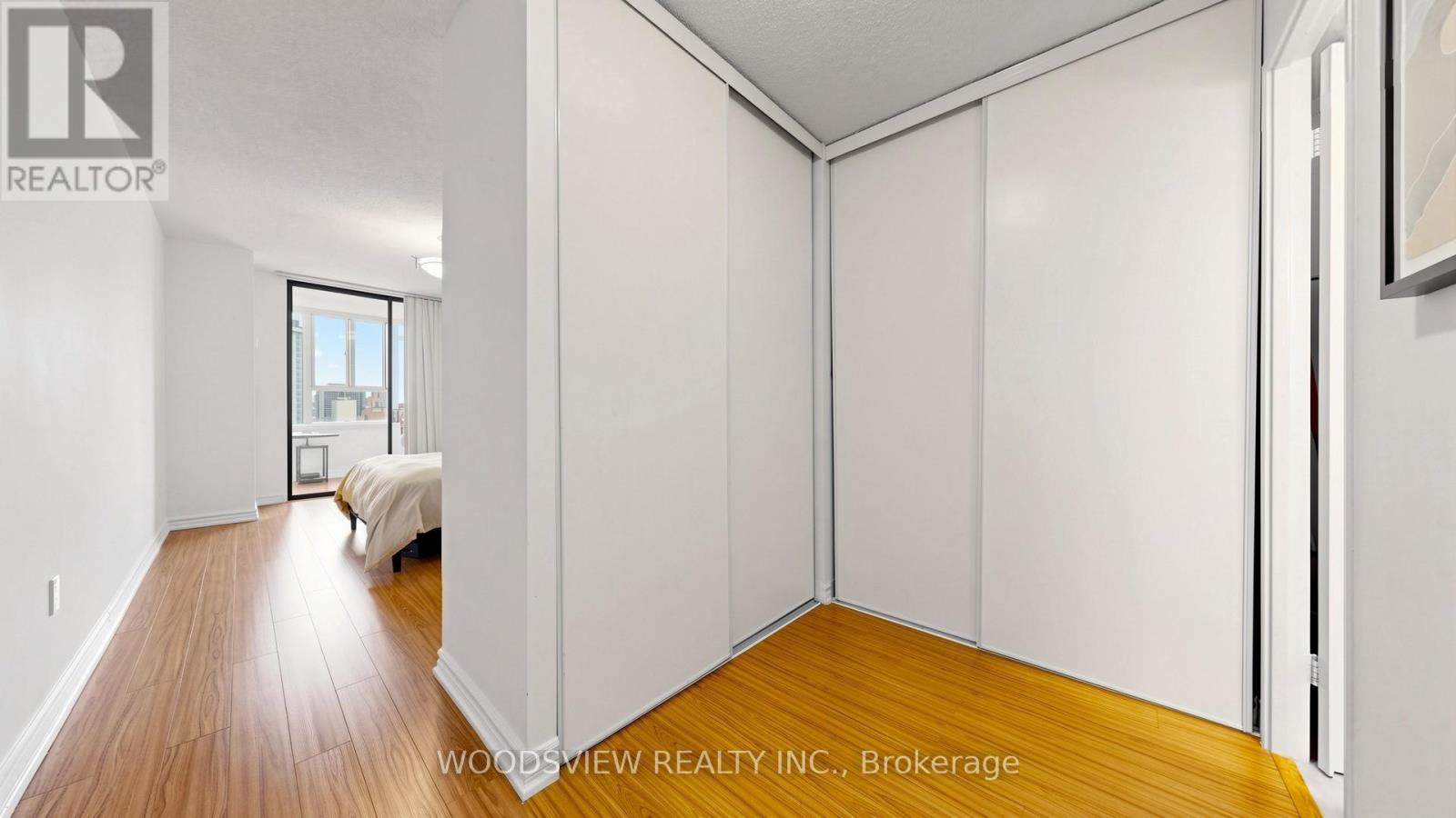 #1911 45 CARLTON STREET - 14