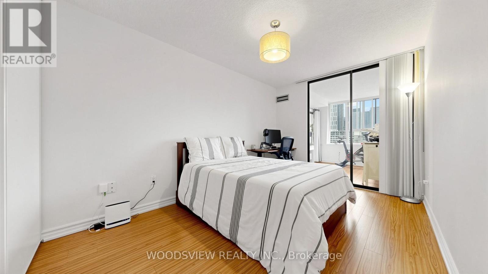 #1911 45 CARLTON STREET - 16