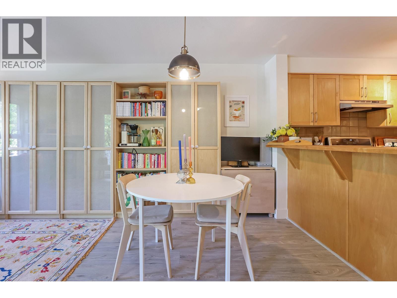 202 1858 W 5TH AVENUE — photo 3