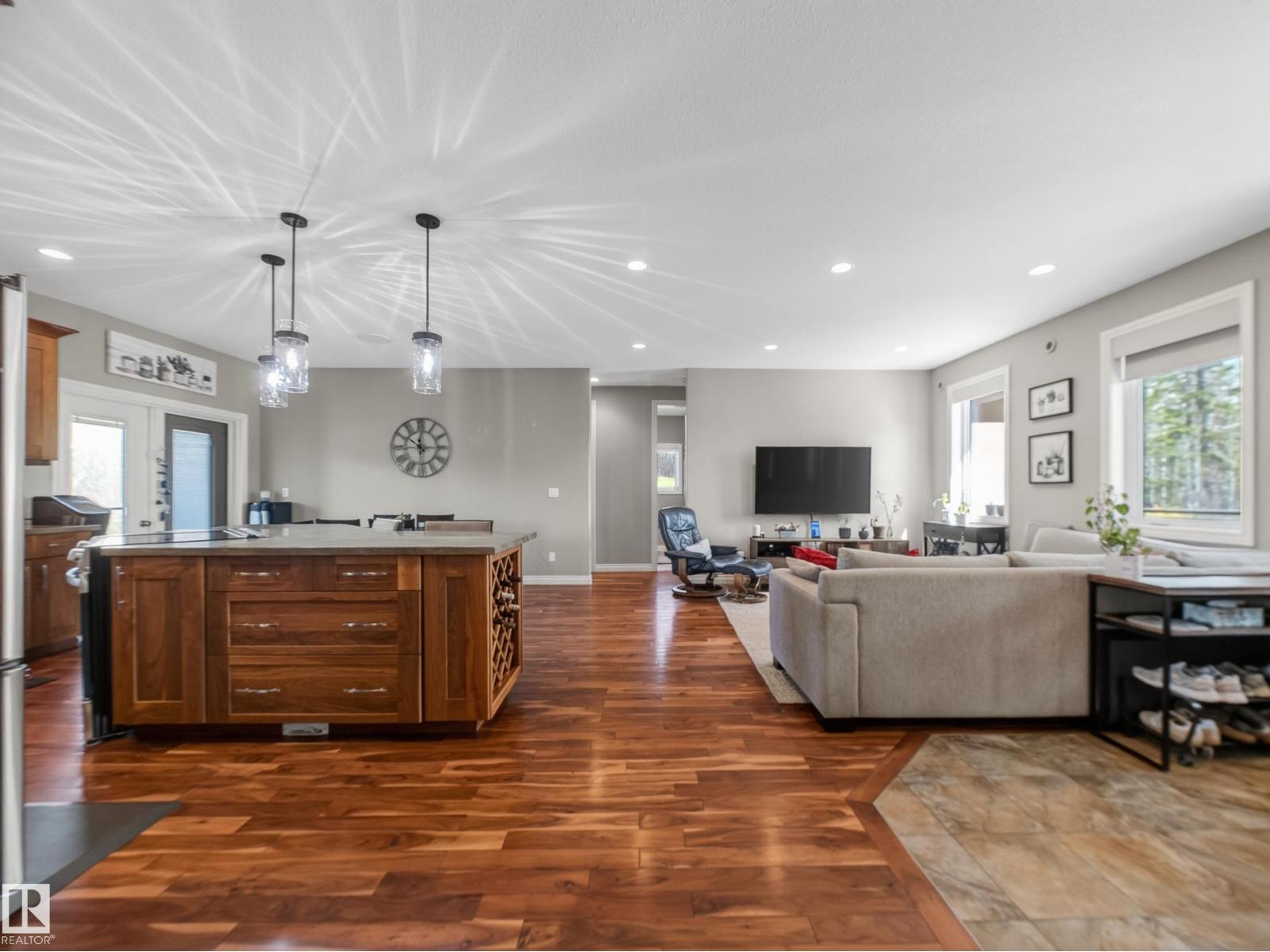52138 RGE ROAD 215, Rural Strathcona County