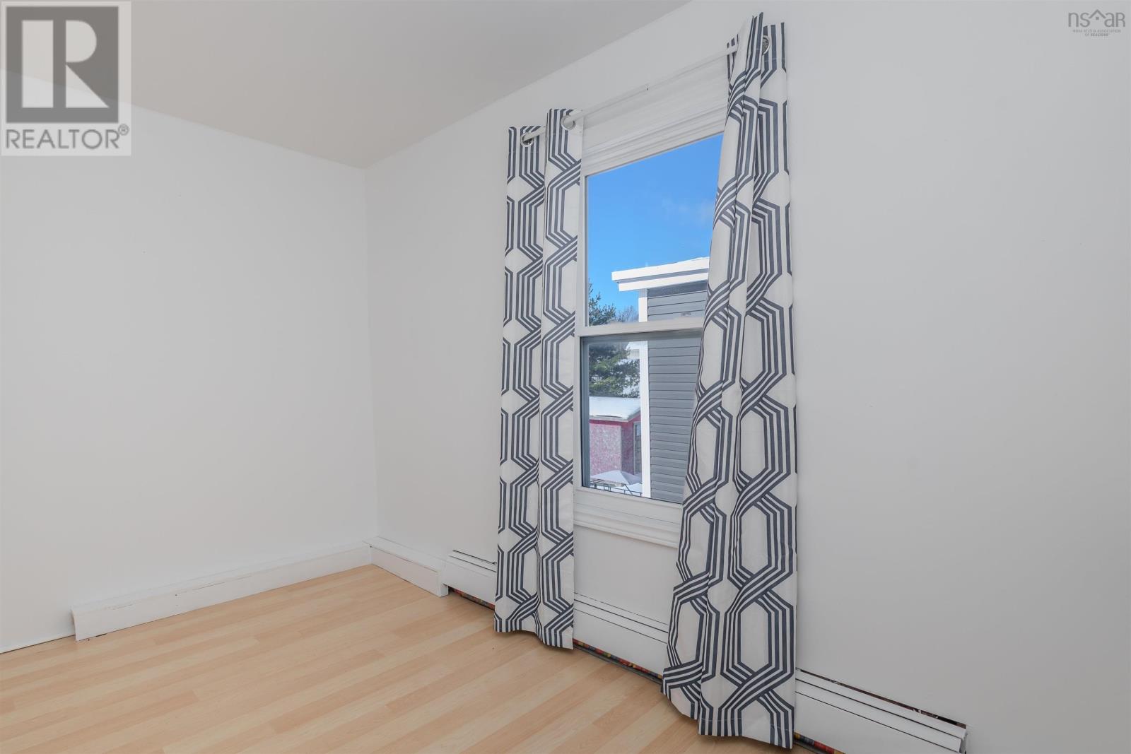 192-194 Gatacre Street - 36