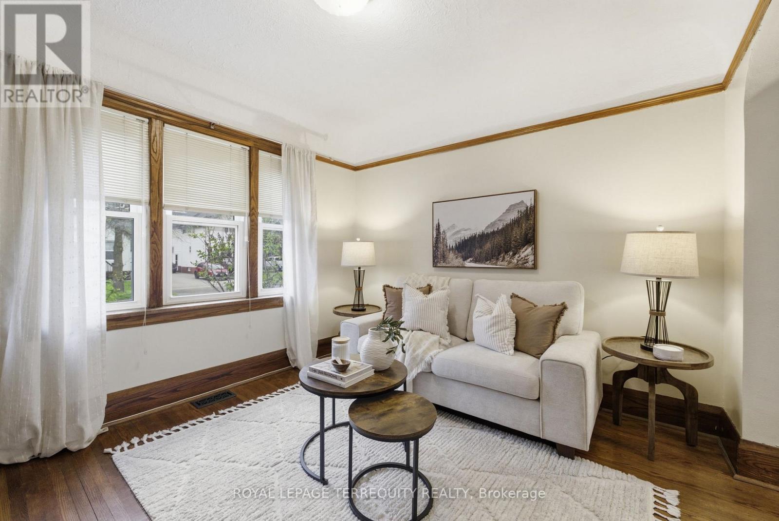 253 OSHAWA BOULEVARD S - 12