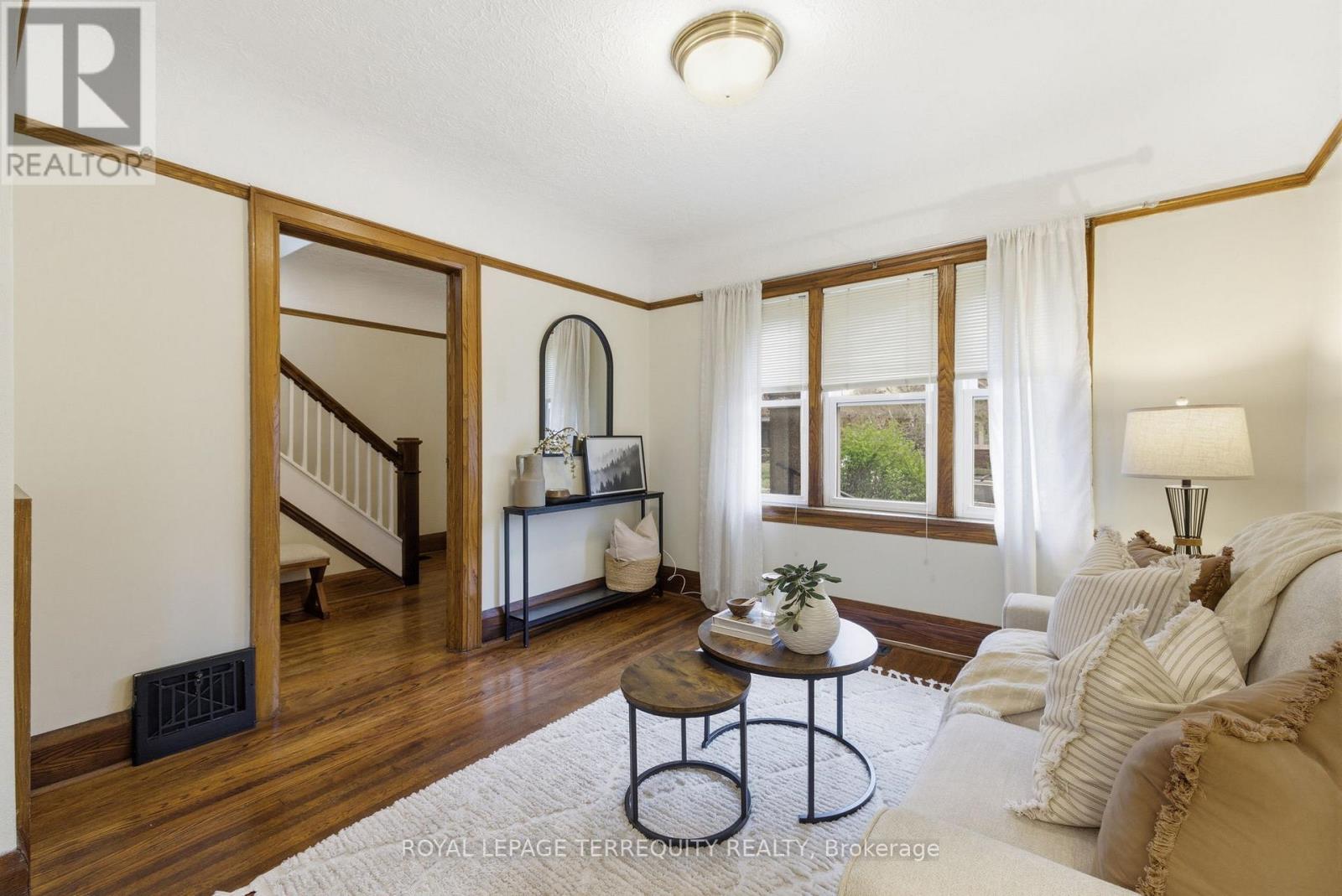 253 OSHAWA BOULEVARD S - 14