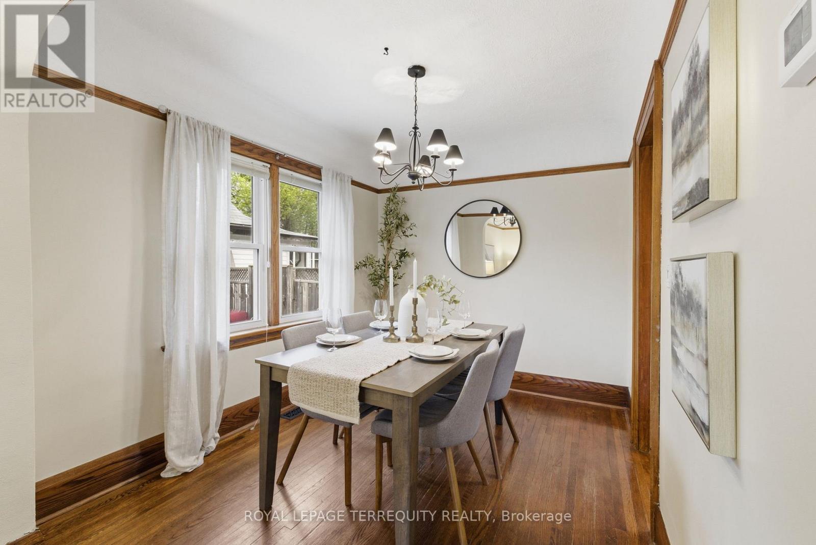 253 OSHAWA BOULEVARD S - 16
